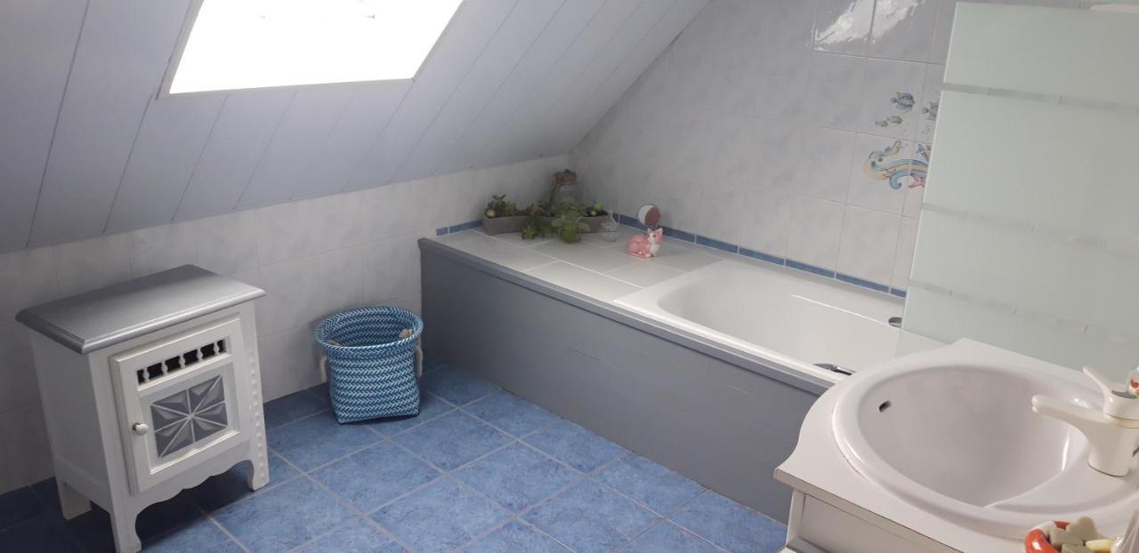 Chambre D'Hotes De La Voie Bleue. Plouguerneau Luaran gambar